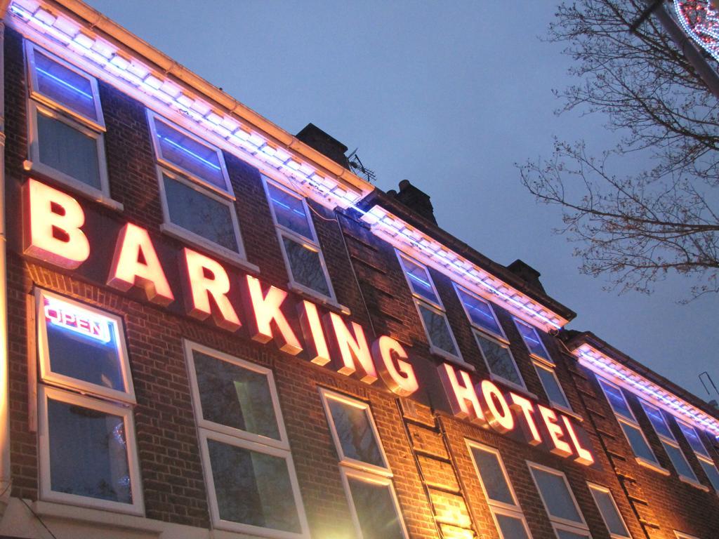 Barking Hotel Eksteriør billede